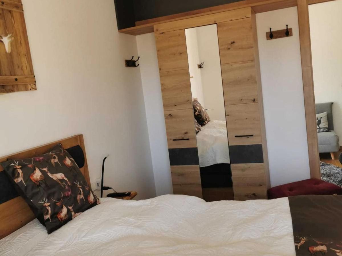 Apartment With Ski Bus On The Doorstep マウテルンドルフ エクステリア 写真